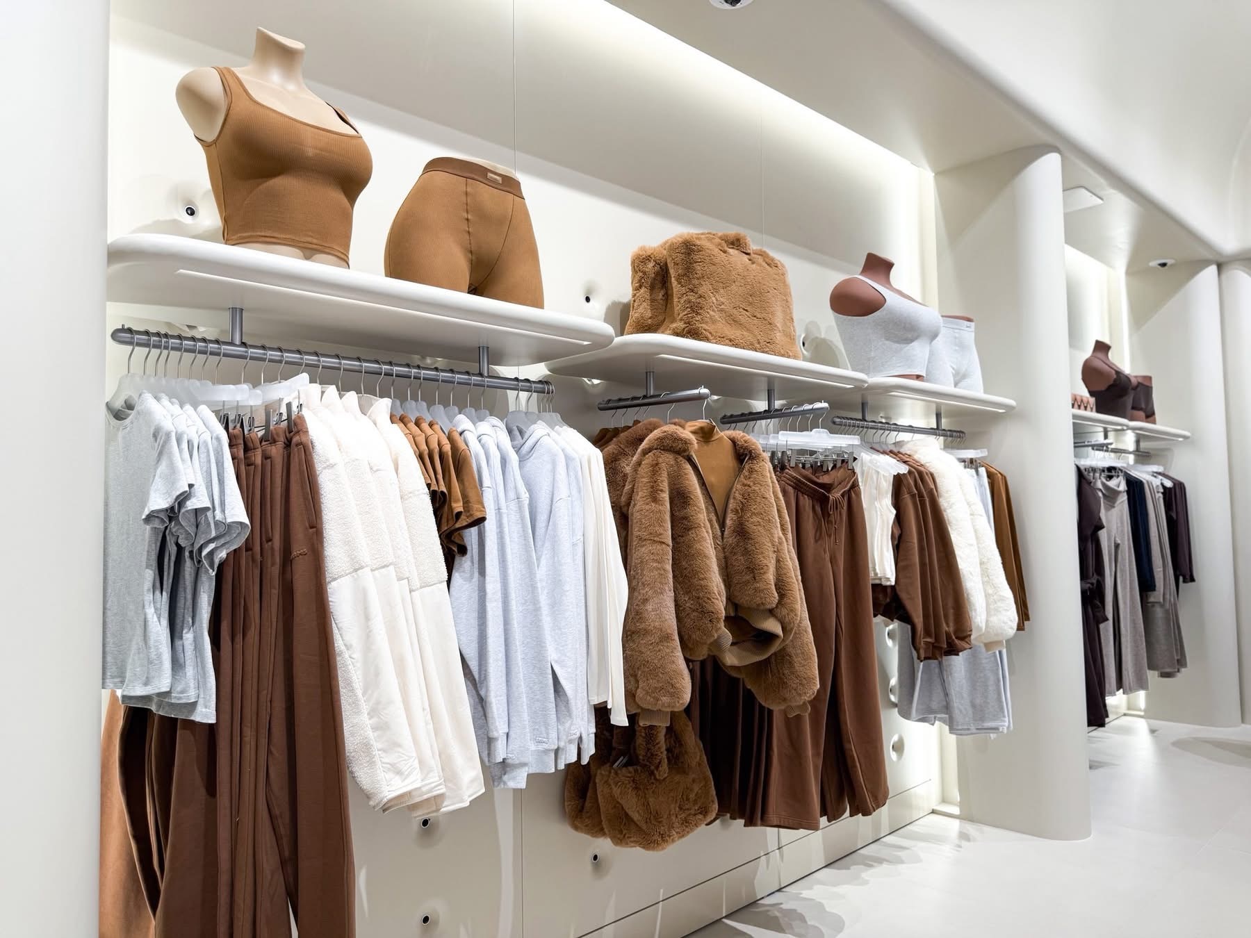 SKIMS Opens First Minnesota Store at Mall of America